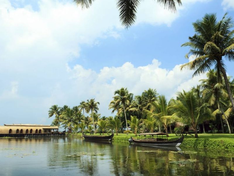 Kumarakom honeymoon package deluxe