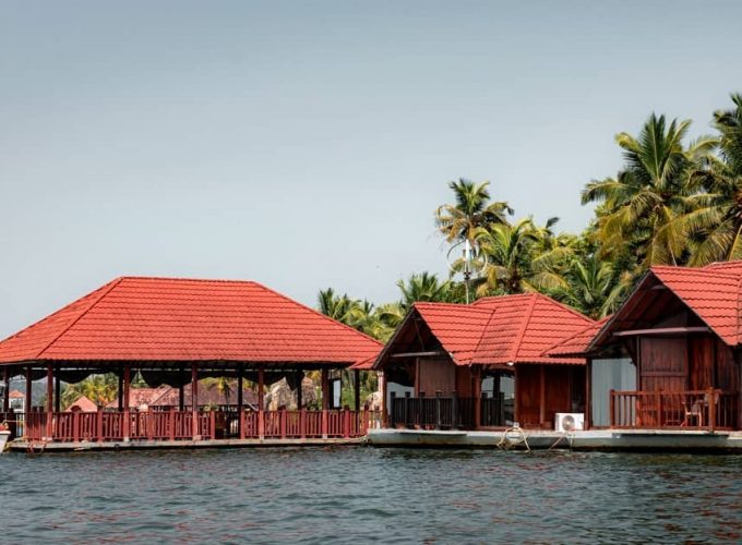 Poovar honeymoon packages