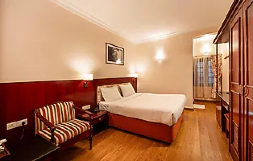 REGAL ( DELUXE ROOM)