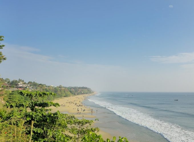 Varkala 2D/1N Luxury Honeymoon Package