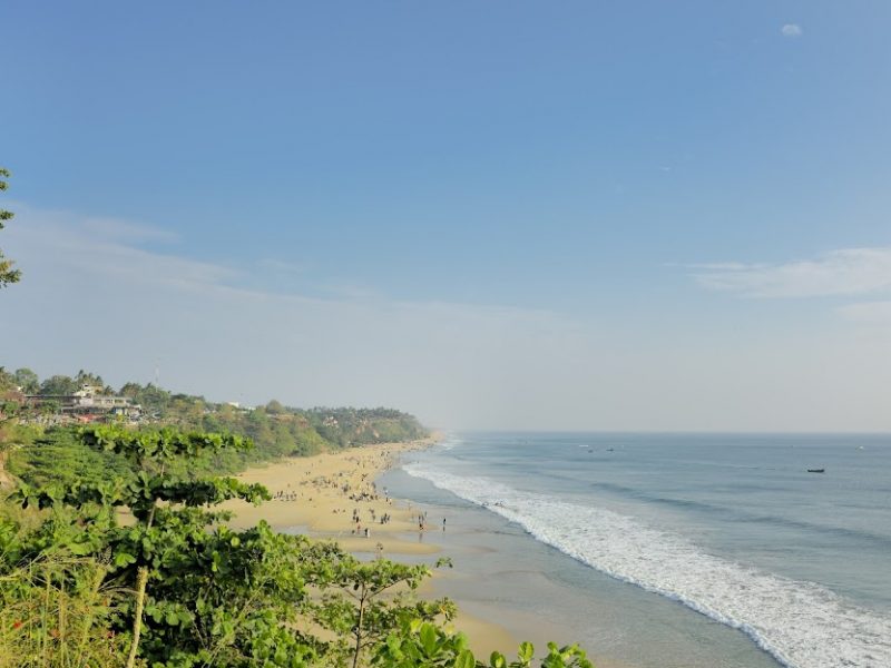 Varkala 2D/1N Luxury Honeymoon Package